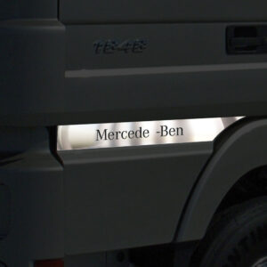 FME111 MERCEDES-BENZ FOR BOTTOM OF DOOR M.B. LATH CHROME ACTROS MP2/MP3