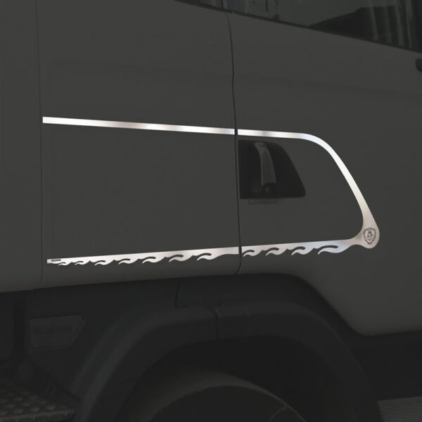 FSC157 SCANIA FOR SIDE DOOR FLAMMY LATH CHROME 8 PCS STREAMLINE