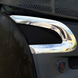 FSC163 SCANIA FOR GRILL SIDE SWORD CHROME MODEL 420 (PRESSED) STREAMLINE