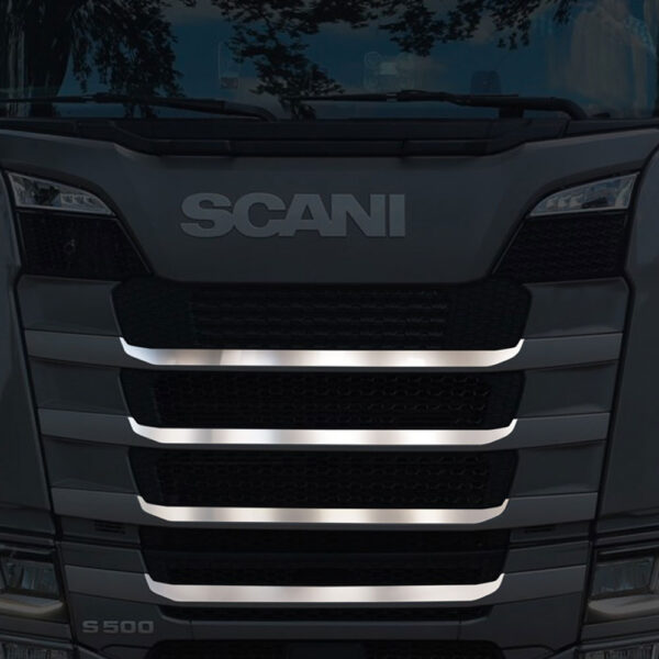 FSC264 SCANIA FOR MIDDLE OF GRILL LATH CHROME (PRESSED) S/R 2016+